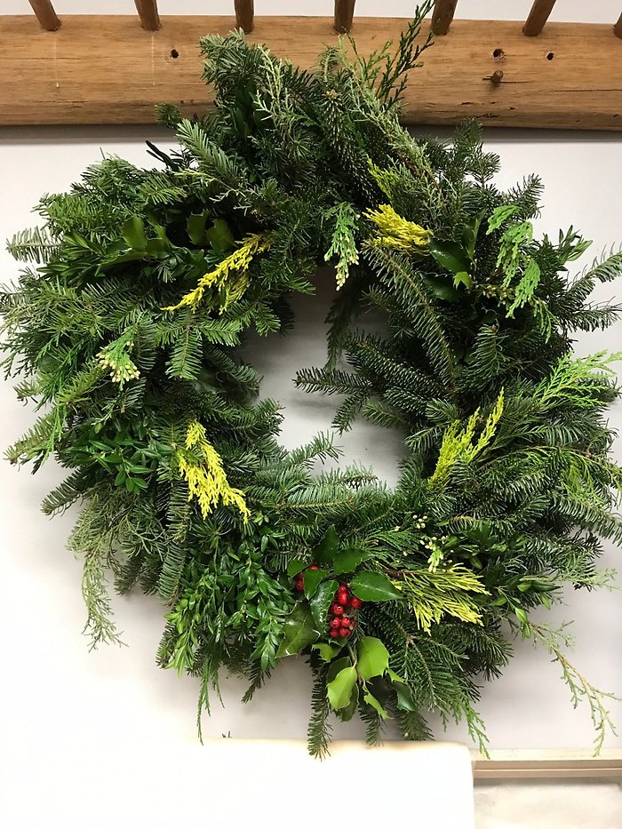 Mixed green double sided wreath